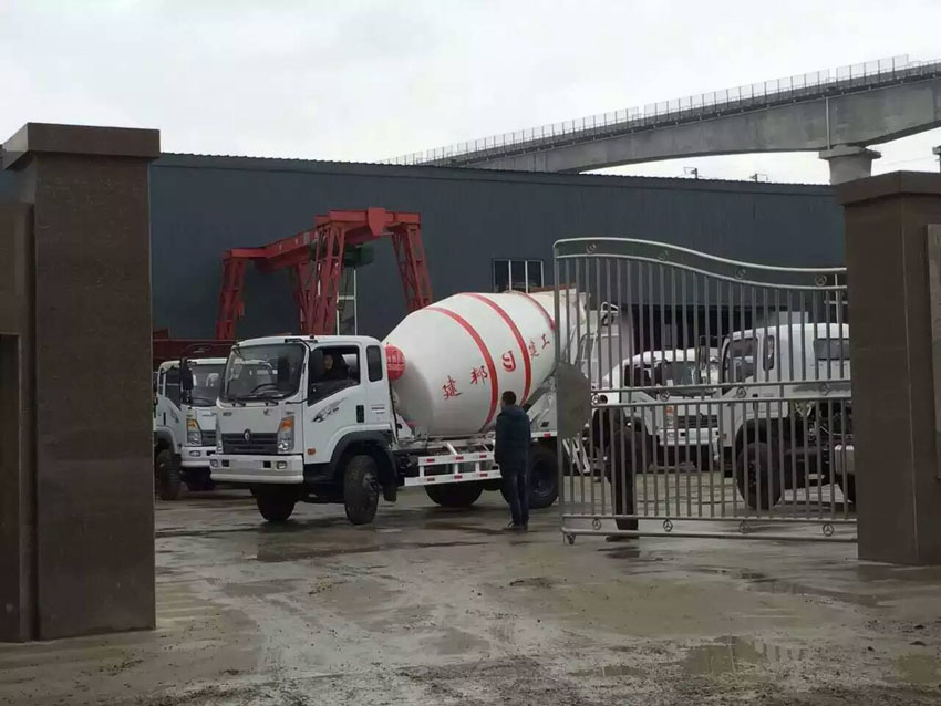 建邦建工罐車